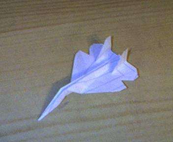 纸飞机的折法最远最久[纸飞机的折法最远最久最高]